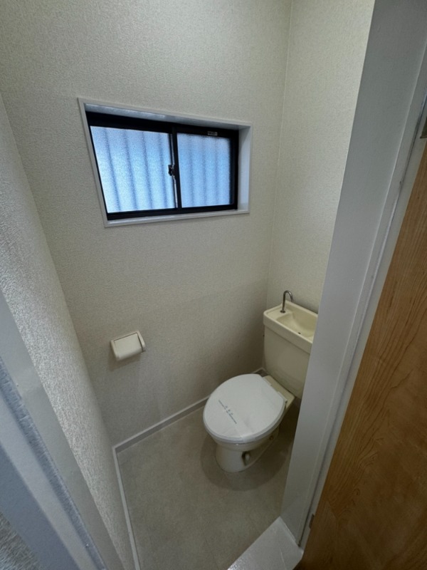 トイレ　※別部屋参照写真