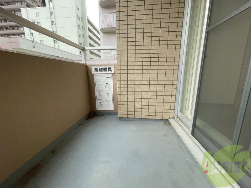 バルコニー　バルコニーです。洗濯物を干したり一息ついたりできますね！