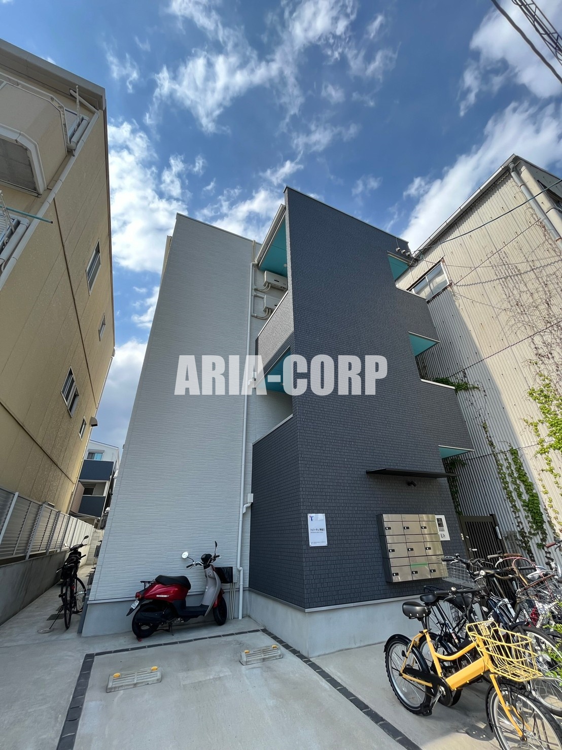 建物外観　2018年完成、大手ハウスメーカー施工デザイナーズアパート！