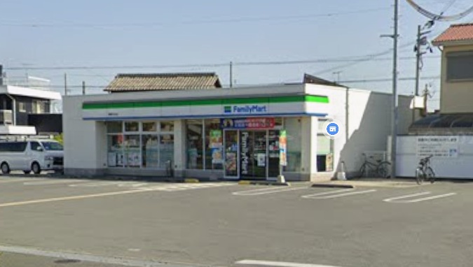 コンビニ　ファミリーマート播磨町古田店（コンビニ）まで596m