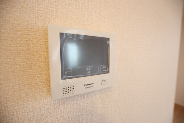 セキュリティ　来訪者を確認できるＴＶインターホン