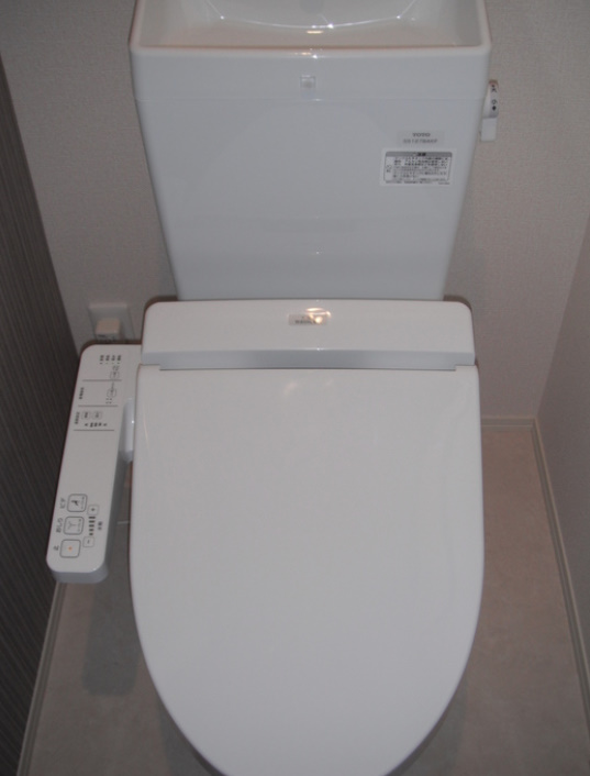 フロントパークのトイレ写真