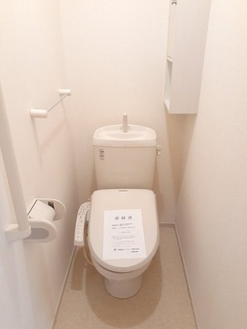トイレ　落ち着いたトイレです