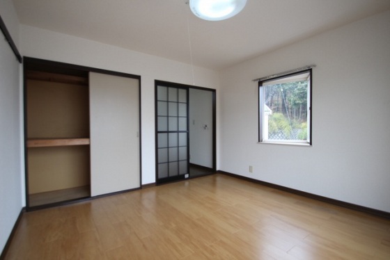 居室・リビング　※別部屋の写真です