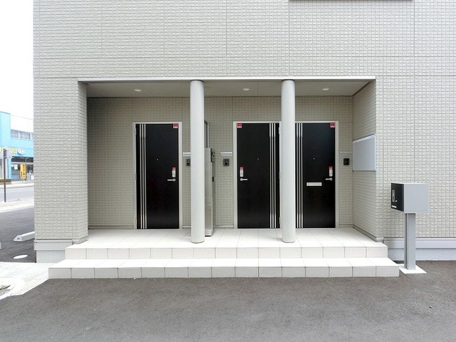 エントランス　エントランス