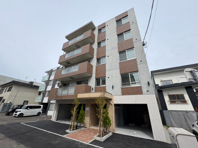 建物外観　札幌市豊平区平岸３条「ＨＳ３１３」