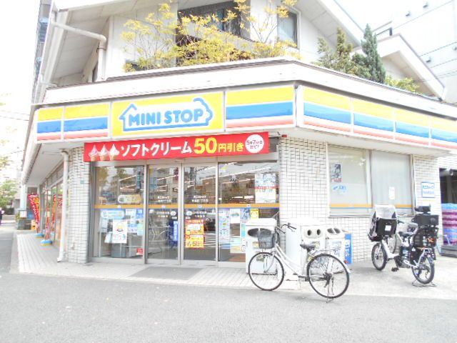 コンビニ　ミニストップ中葛西７丁目店（コンビニ）まで107m