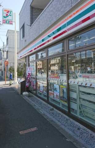 コンビニ　セブンイレブン　新宿西落合１の東店（コンビニ）まで543m
