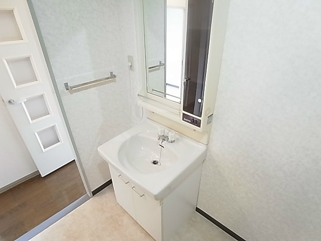 洗面設備　同一物件参考写真