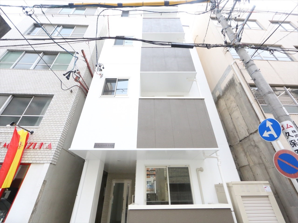 建物外観　外観　全部屋角部屋　オートロック完備