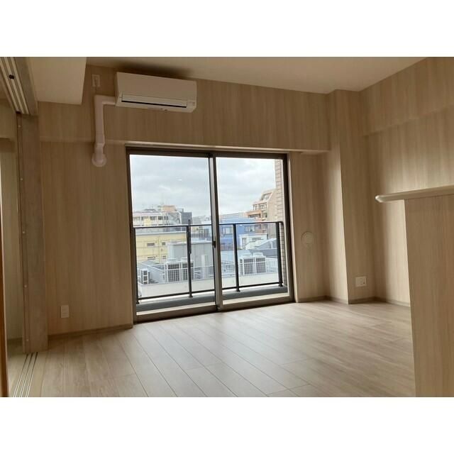 居室・リビング　写真は同タイプ住居です。