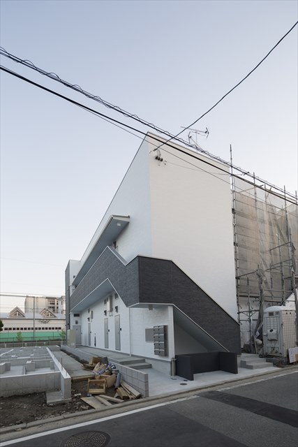 建物外観　モニター付インターホンついてます♪