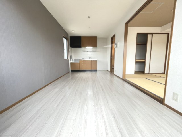 居室・リビング　エミネントA(GoodHome)