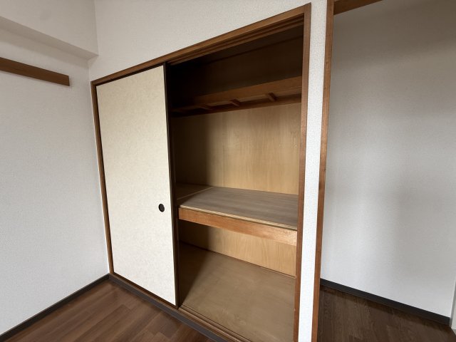 シティパレスアライの内装写真