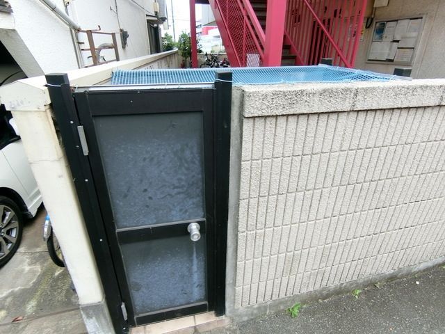 その他設備　ゴミ置き場
