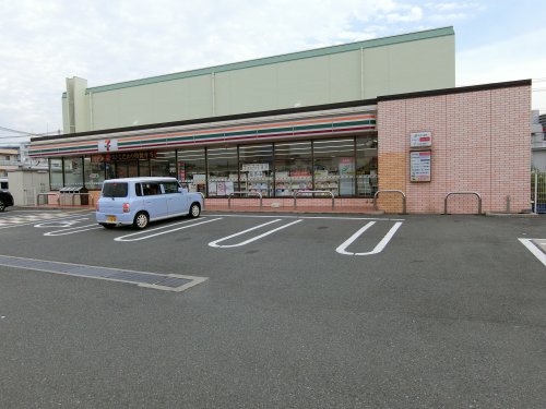 コンビニ　セブンイレブン　堺鳳西町1丁店（コンビニ）まで509m