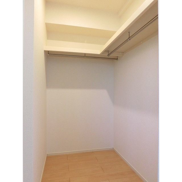 収納　ウォークインクローゼット