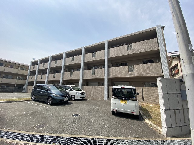 ファミール・園田の外観写真