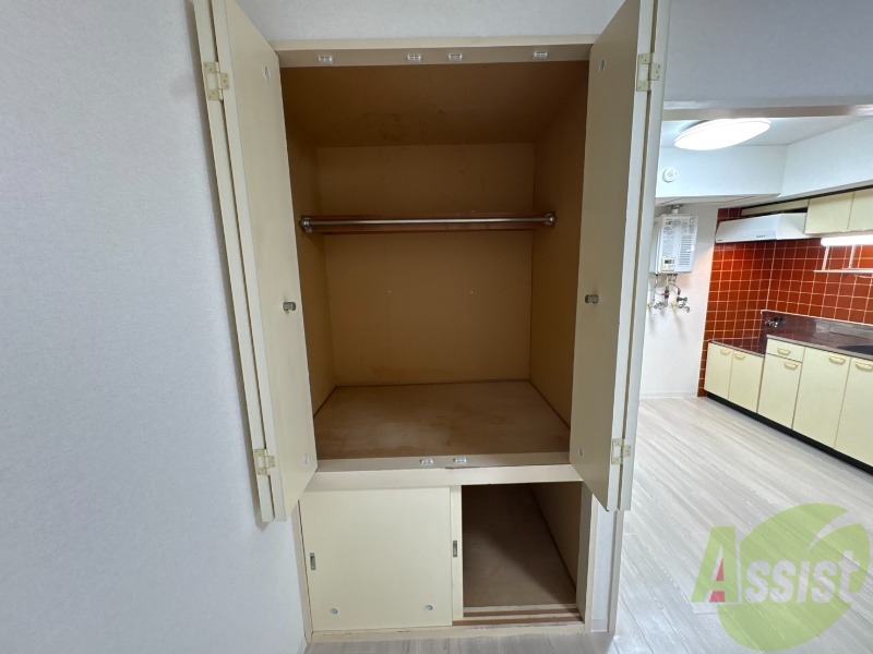 収納　寝室の収納です。部屋がすっきり片付きます。