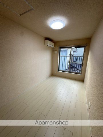 ＪＲ横須賀線 保土ケ谷駅 徒歩28分 2階建 築9年の居間写真