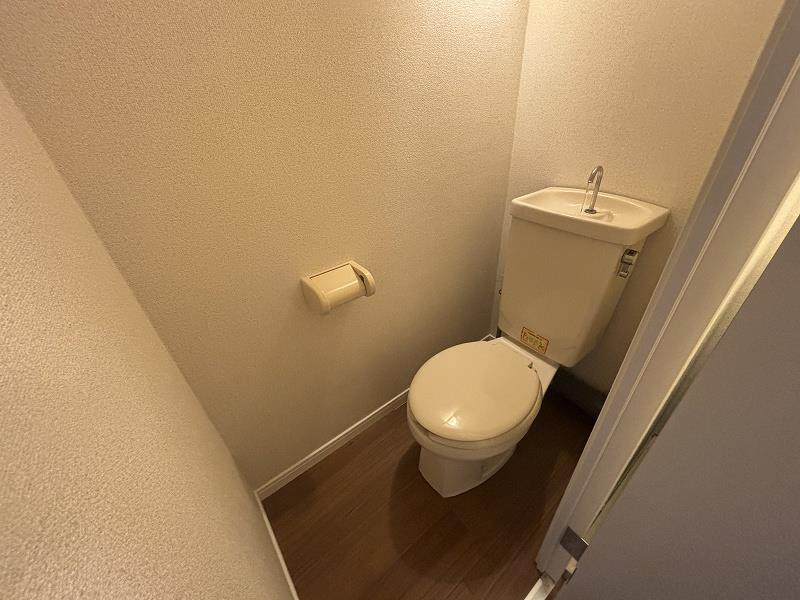 レオパレス貴船のトイレ写真