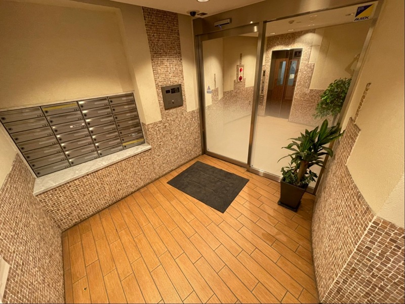 ＪＲ東海道本線 戸塚駅 徒歩3分 7階建 築15年の外観写真