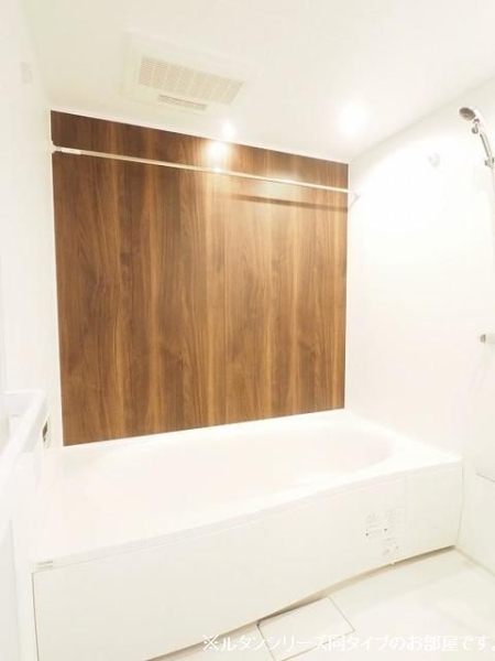 バス・シャワールーム　※画像はイメージです。同建築メーカーによる類似物件のものです