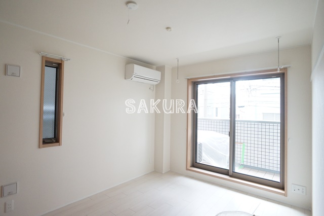 居室・リビング　開放感のあるゆったりとしたお部屋です♪