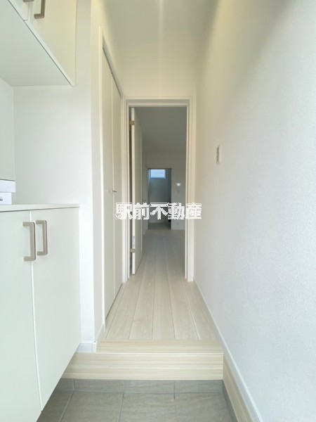 suns堤A棟の玄関写真