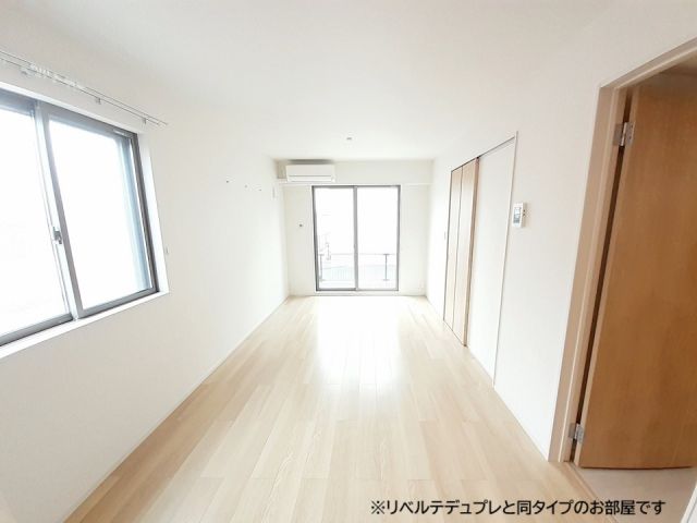 さくらVの居間写真