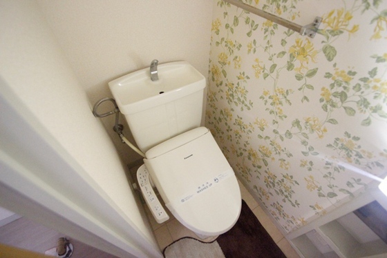 フォーレストヒルズ B棟のトイレ写真
