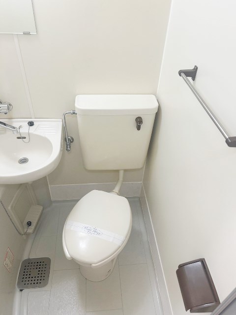 トイレ　別部屋同仕様タイプ