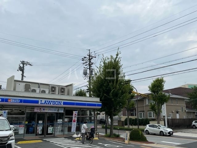 コンビニ　ローソン 名東社が丘店（コンビニ）まで415m