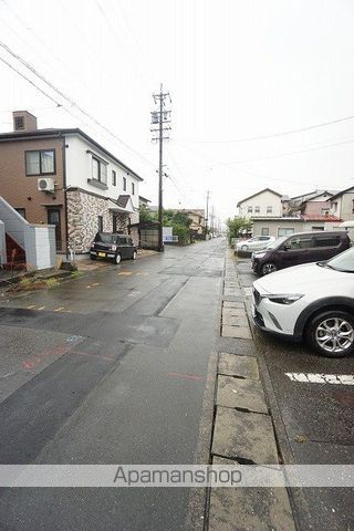 その他　前面道路（その他）まで5m