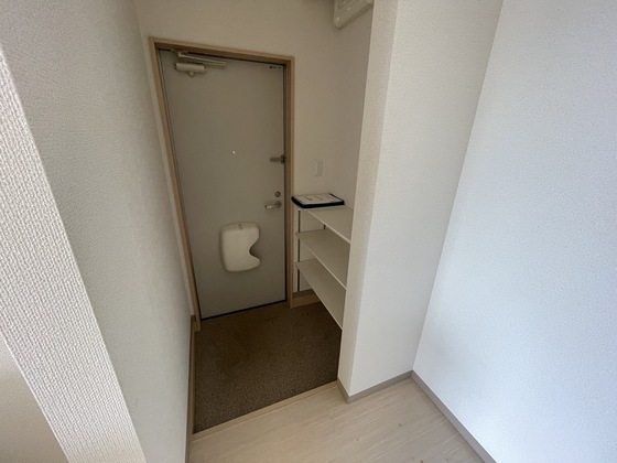 玄関　※別部屋の写真です