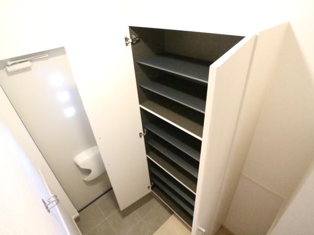 収納　ちょっとした収納スペースも充実しています