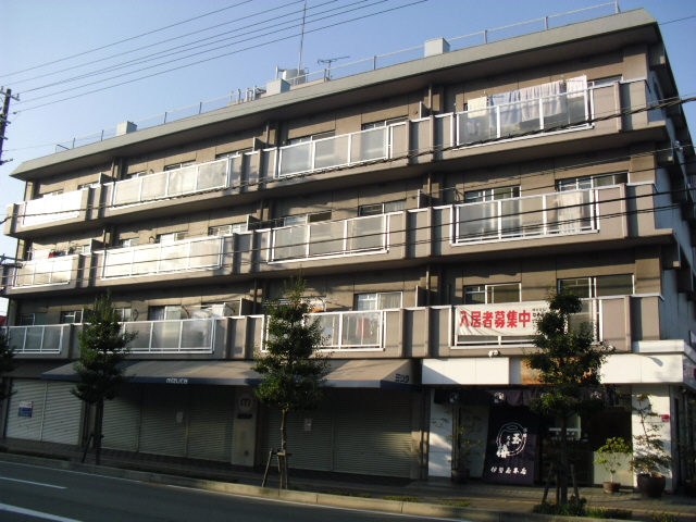 津田ビルの建物外観