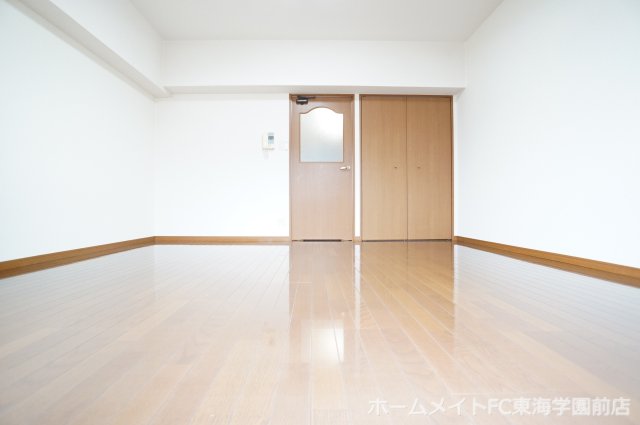 【熊本市中央区坪井のマンションの居室・リビング】