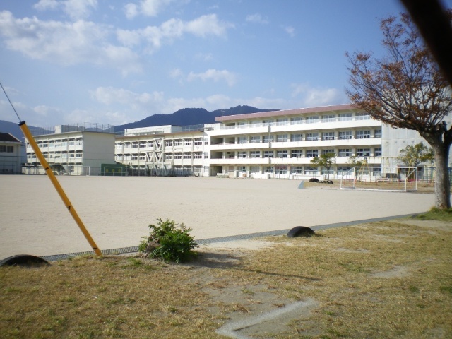 【Ｓｕｎｓｈｉｎｅ茶山の小学校】