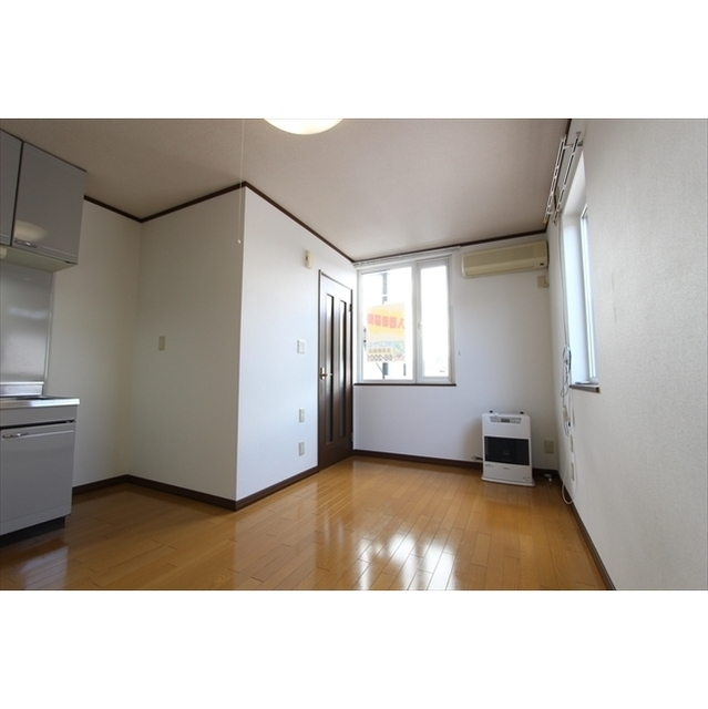 居室・リビング　202号室参考