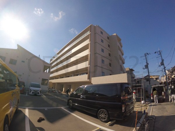 【スプランディッド池田呉服町の建物外観】