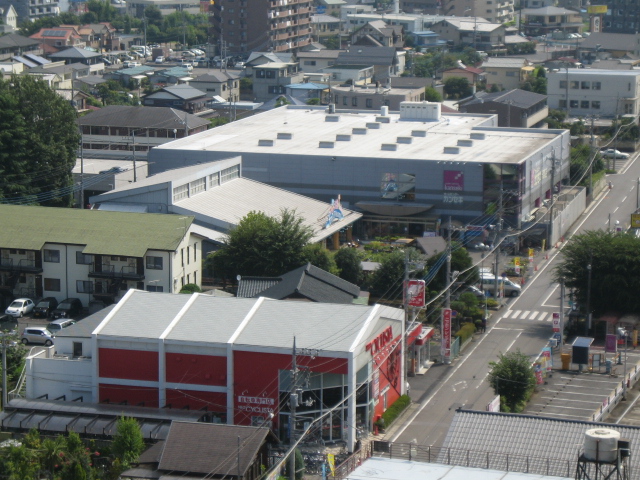 【壱番館元今泉のホームセンター】