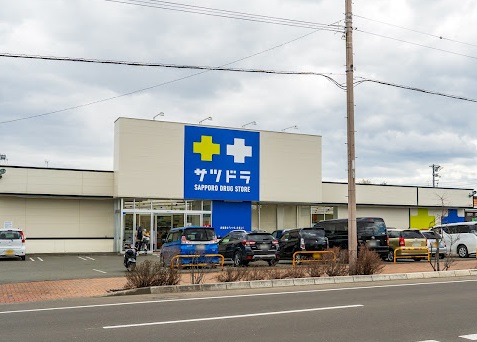 ドラックストア　サツドラ恵庭泉町店（ドラッグストア）まで471m