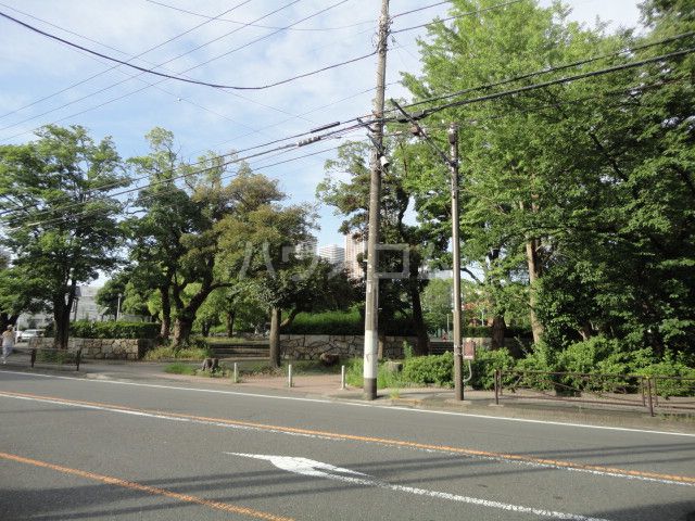 【川崎市中原区木月のマンションの公園】