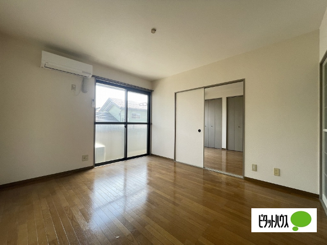 居室・リビング　他のお部屋のお写真です