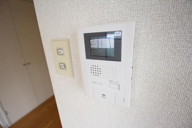 セキュリティ　★モニター付インターホンです★