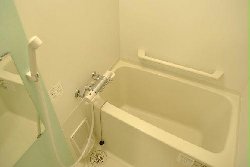 バス・シャワールーム　お風呂場です。