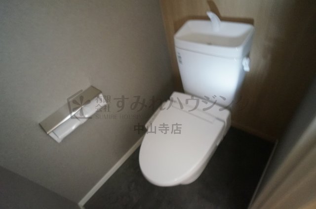 トイレ　参考、同建物・反転間取りの号室