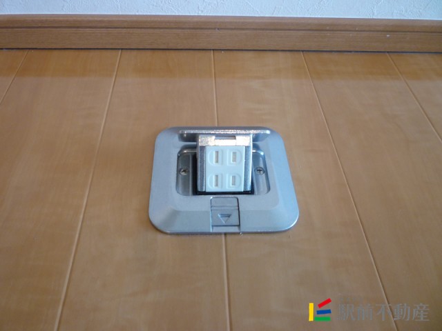 その他設備　飛び出すコンセント