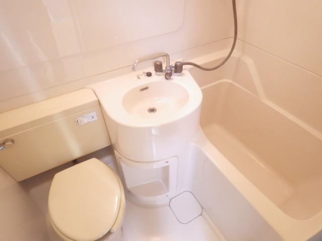 バス・シャワールーム　お風呂です